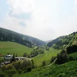 Bei Mit Terrasse Appartement