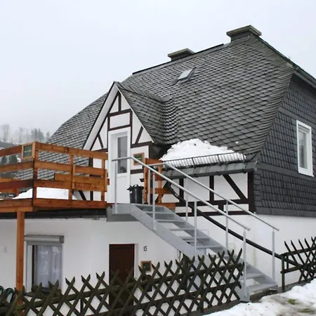 Cosy In Schwalefeld Near With Private Terrace Apartman *