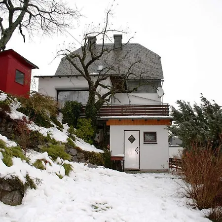 Cosy In Schwalefeld Near With Private Terrace Apartman