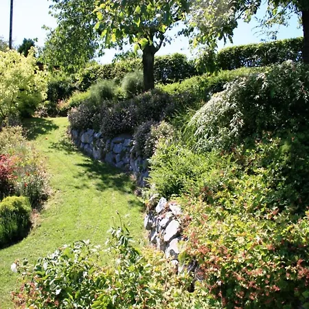 Bei Mit Terrasse Апартаменты *