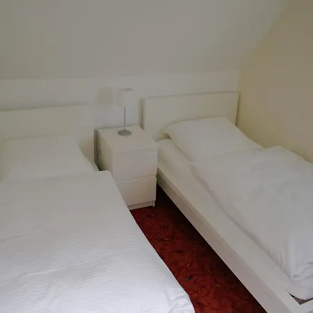 Bei Mit Terrasse Apartamento