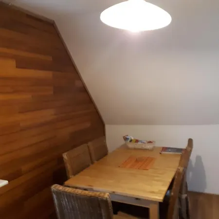 Bei Mit Terrasse * فيلنغن