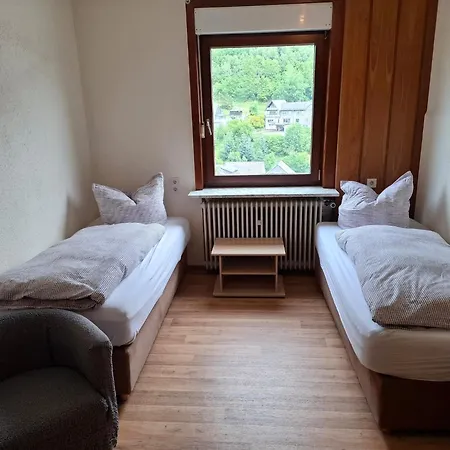 Bei Mit Terrasse Apartamento