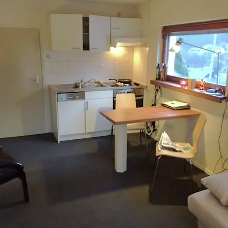 Bei Mit Terrasse 아파트