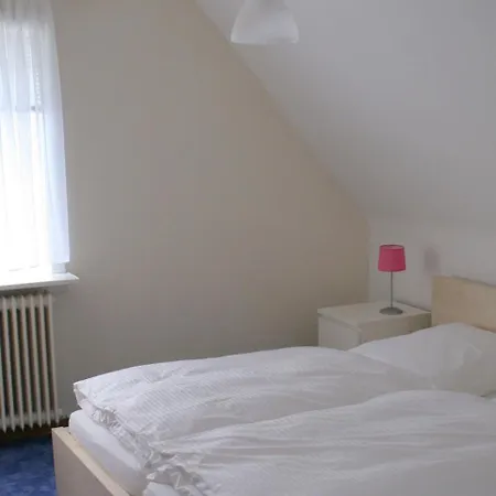 Bei Mit Terrasse 아파트